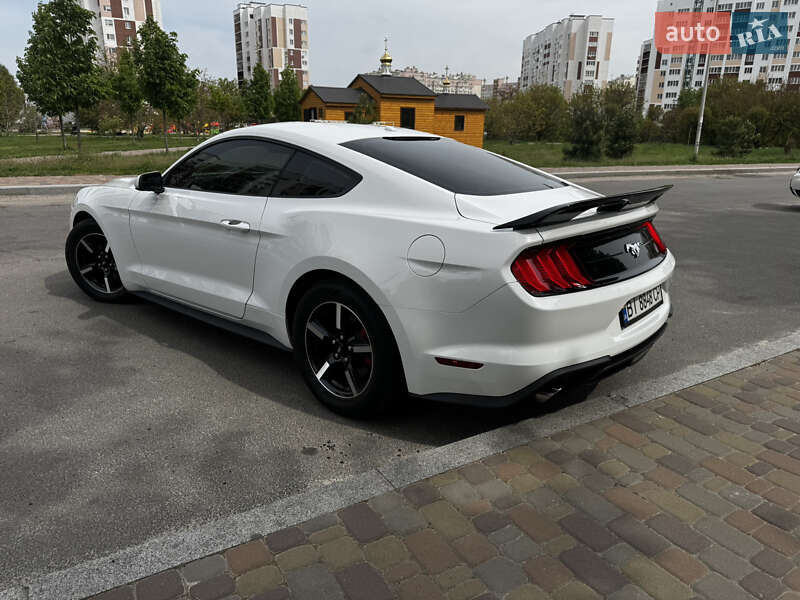 Купе Ford Mustang 2019 в Києві фото 4 Купе Ford Mustang 2019 в Києві