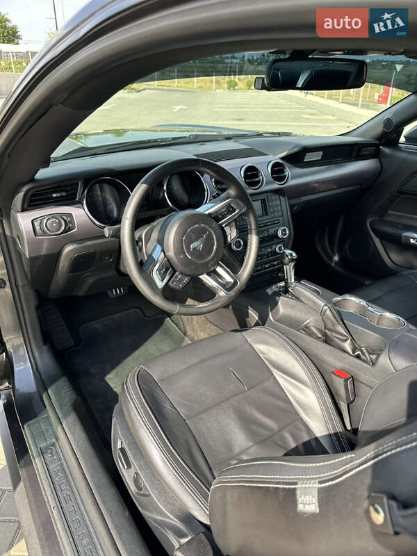 Купе Ford Mustang 2016 в Киеве фото 15 Купе Ford Mustang 2016 в Киеве