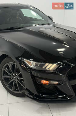 Купе Ford Mustang 2015 в 