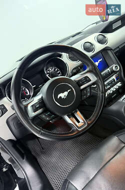 Купе Ford Mustang 2015 в 