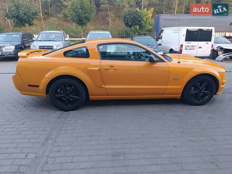 Купе Ford Mustang 2008 в Броварах