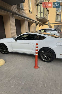Ford Mustang 2015