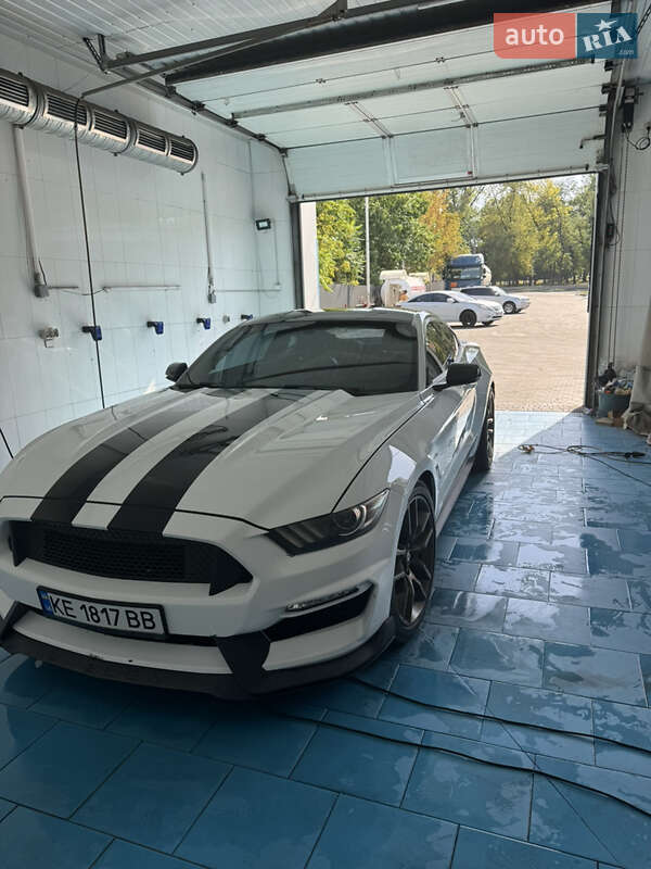 Купе Ford Mustang 2015 в Днепре фото 12 Купе Ford Mustang 2015 в Днепре