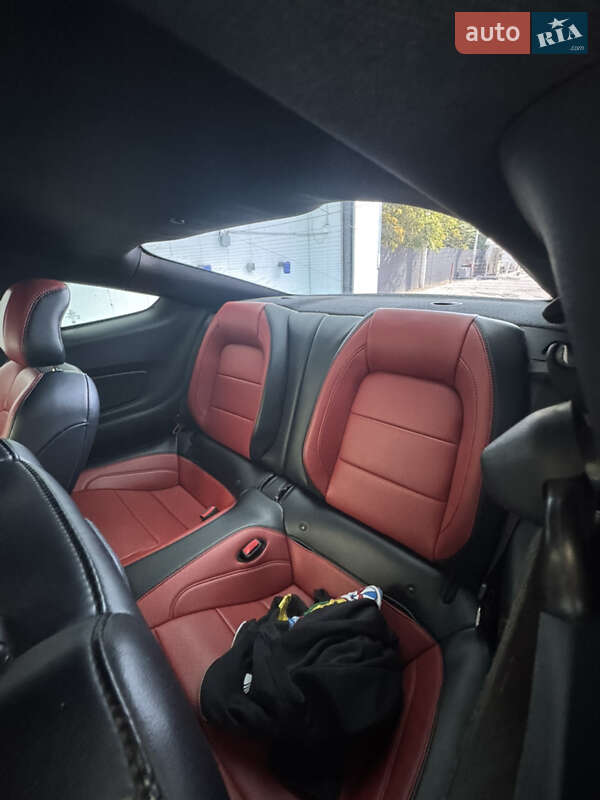 Купе Ford Mustang 2015 в Днепре фото 24 Купе Ford Mustang 2015 в Днепре