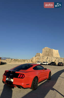 Купе Ford Mustang 2015 в Киеве