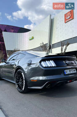 Купе Ford Mustang 2016 в 