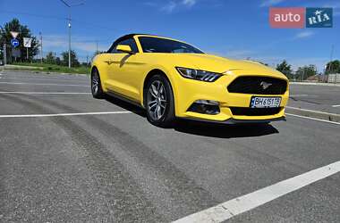 Кабріолет Ford Mustang 2016 в Києві
