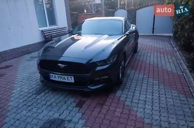 Купе Ford Mustang 2017 в 