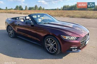 Кабриолет Ford Mustang 2016 в 