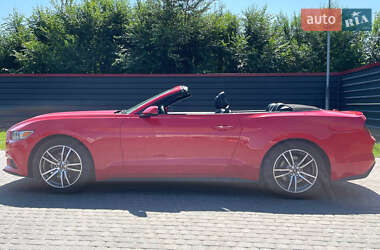 Кабриолет Ford Mustang 2015 в 