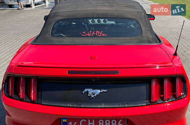 Кабриолет Ford Mustang 2015 в 