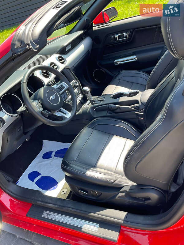 Кабриолет Ford Mustang 2015 в Ковеле