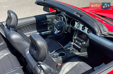 Кабриолет Ford Mustang 2015 в 