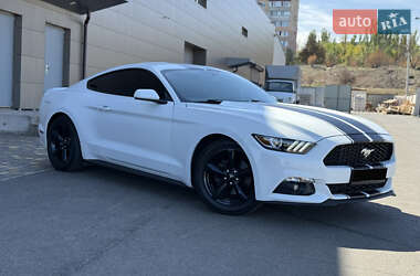 Купе Ford Mustang 2015 в Кривом Роге