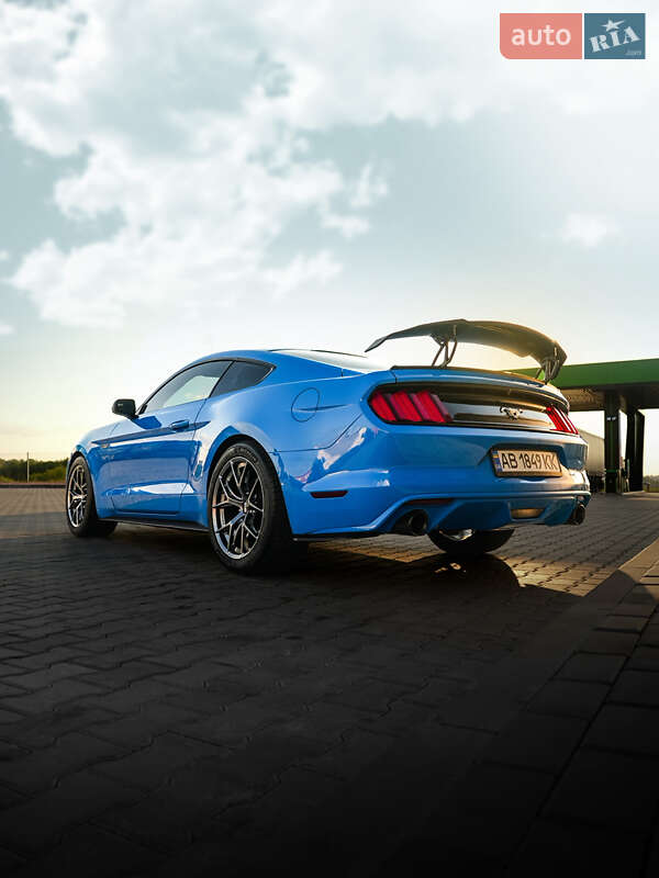 Купе Ford Mustang 2017 в Вінниці