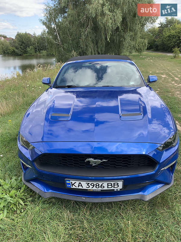 Кабриолет Ford Mustang 2018 в Киеве