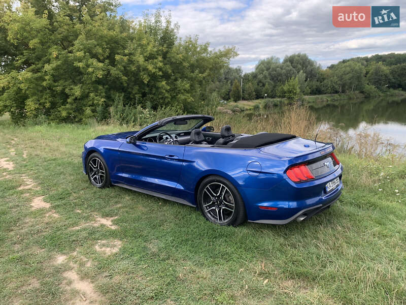 Кабриолет Ford Mustang 2018 в Киеве