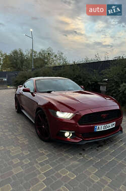 Купе Ford Mustang 2015 в 