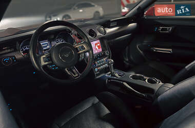 Купе Ford Mustang 2015 в 