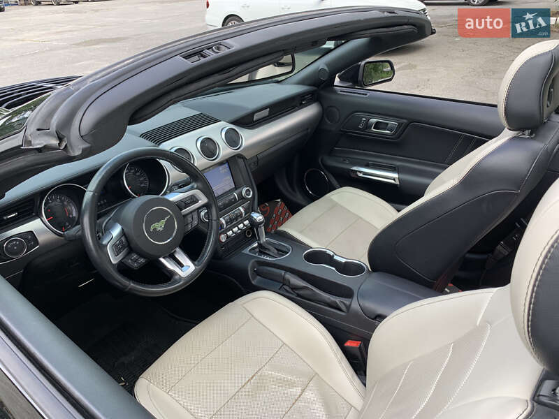 Кабріолет Ford Mustang 2019 в Києві