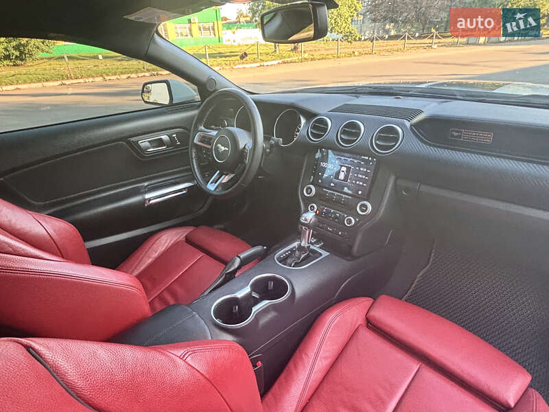 Купе Ford Mustang 2019 в Луцке