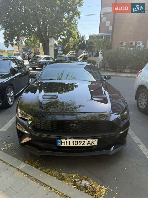 Купе Ford Mustang 2022 в Одесі