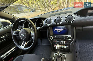 Купе Ford Mustang 2022 в 