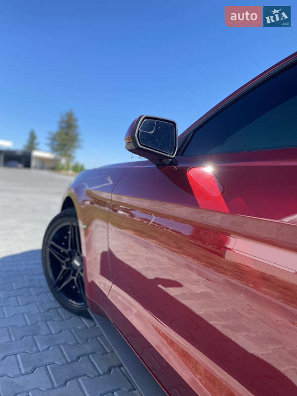 Купе Ford Mustang 2016 в Тульчине