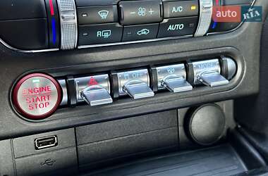 Купе Ford Mustang 2018 в 