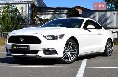 Купе Ford Mustang 2017 в 
