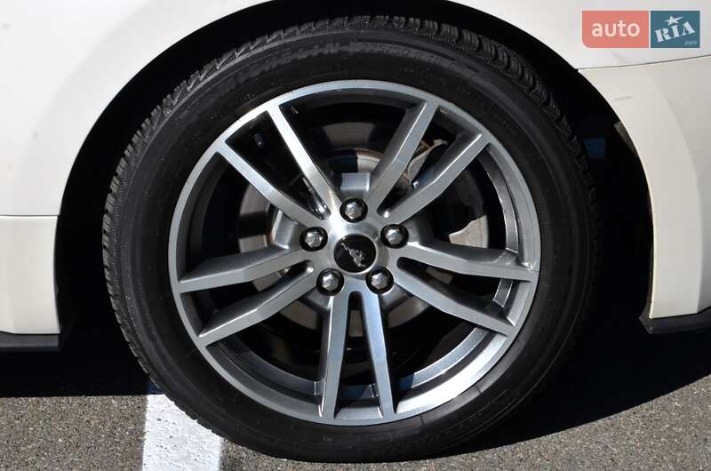 Купе Ford Mustang 2017 в Киеве