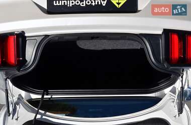 Купе Ford Mustang 2017 в 