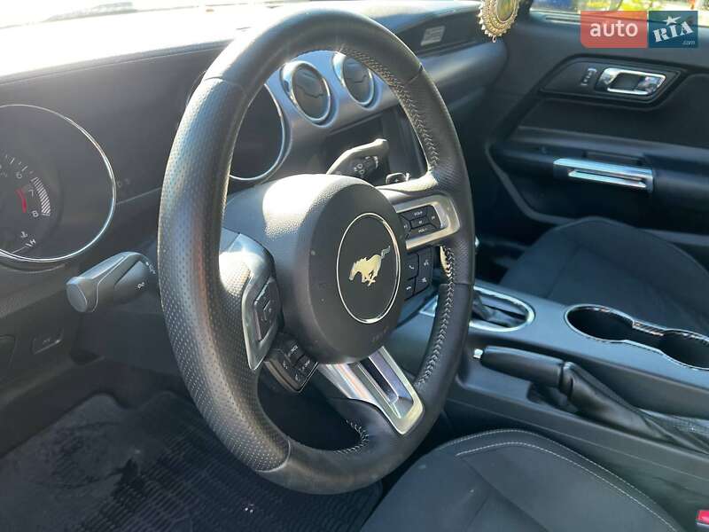Купе Ford Mustang 2015 в Львове
