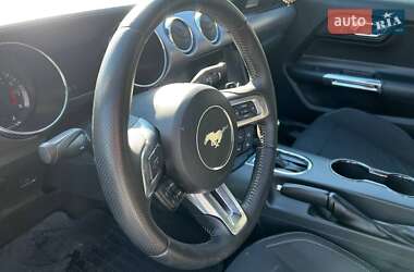 Купе Ford Mustang 2015 в 