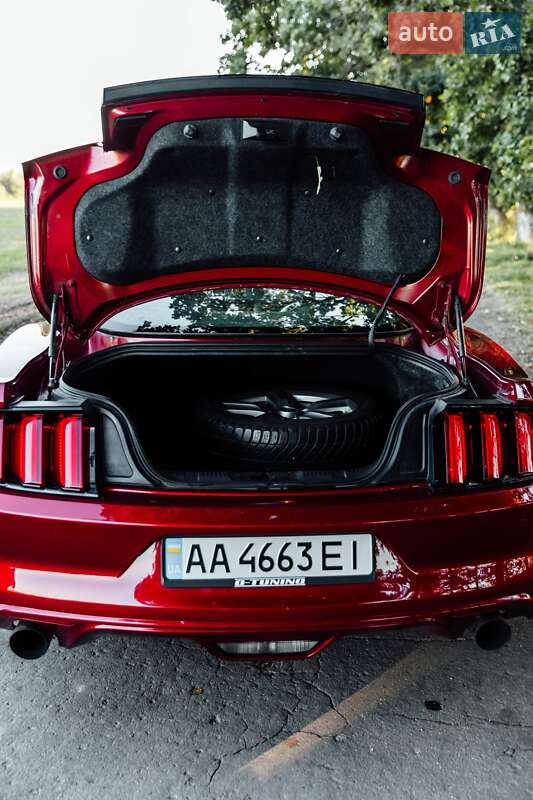 Купе Ford Mustang 2015 в Киеве