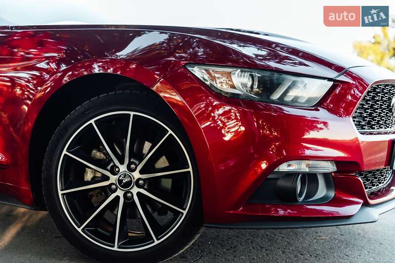 Купе Ford Mustang 2015 в Киеве