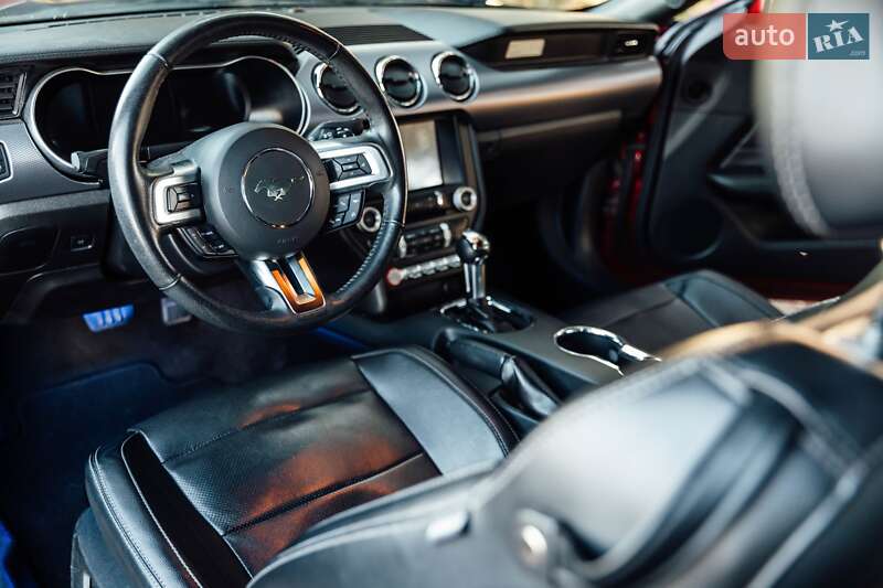 Купе Ford Mustang 2015 в Киеве