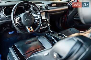 Купе Ford Mustang 2015 в 