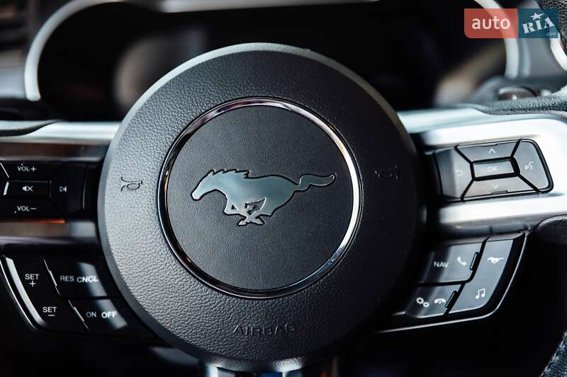 Купе Ford Mustang 2015 в Киеве