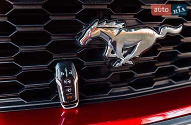 Купе Ford Mustang 2015 в 