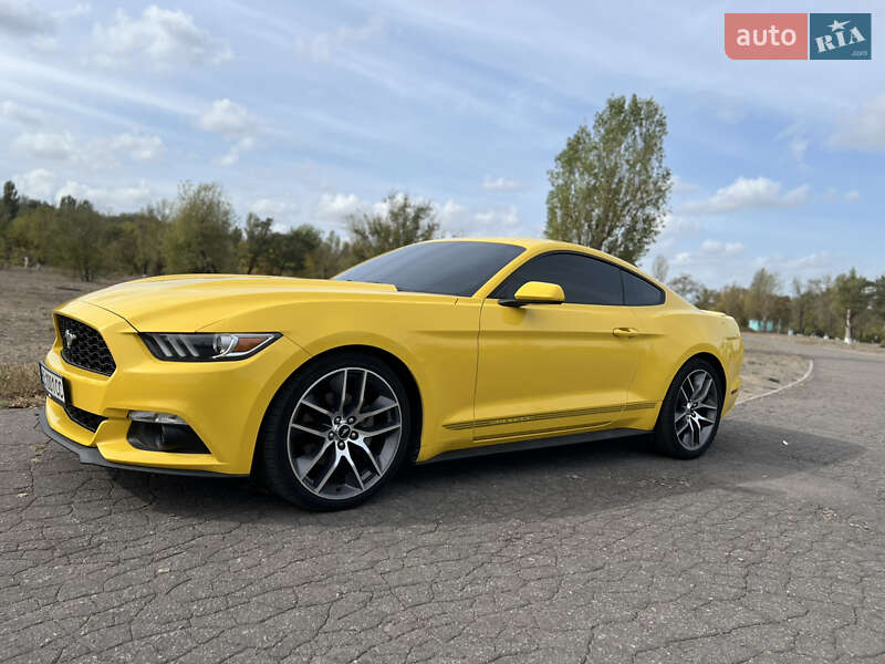 Купе Ford Mustang 2017 в Кам'янському