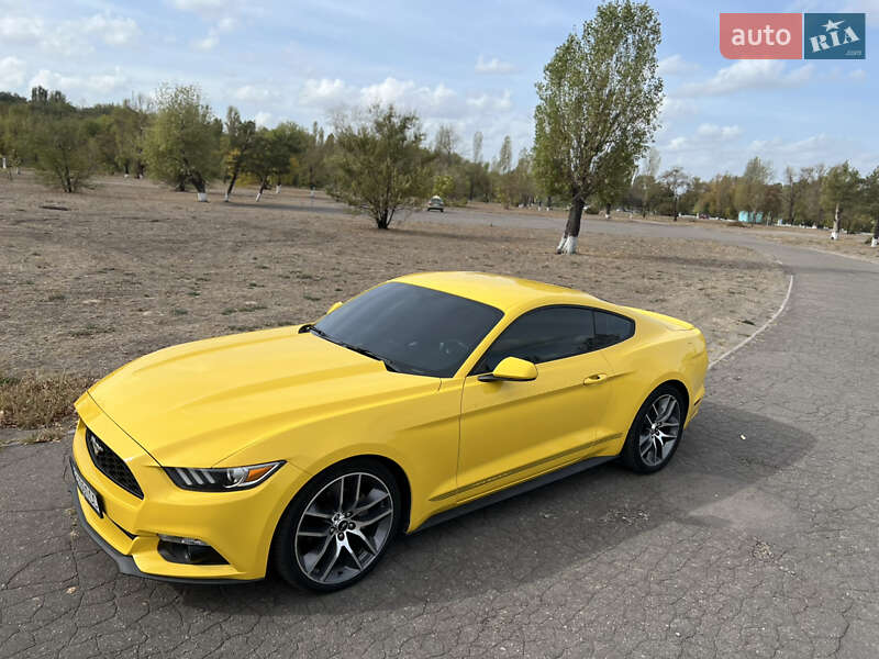 Купе Ford Mustang 2017 в Кам'янському