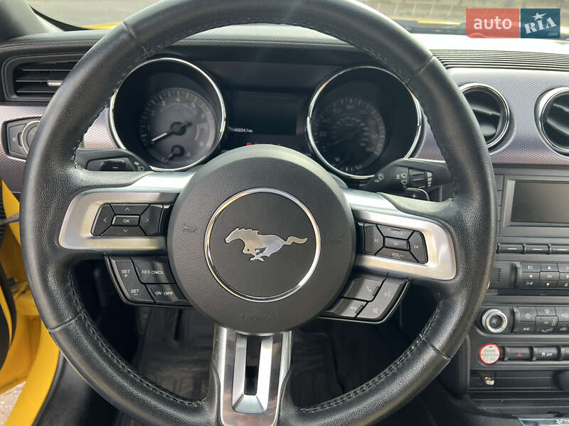 Купе Ford Mustang 2017 в Кам'янському
