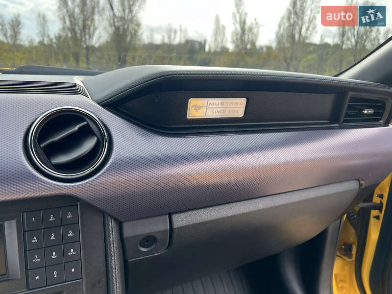 Купе Ford Mustang 2017 в Кам'янському