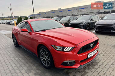 Купе Ford Mustang 2015 в 
