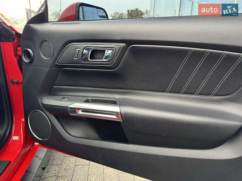 Купе Ford Mustang 2015 в Киеве