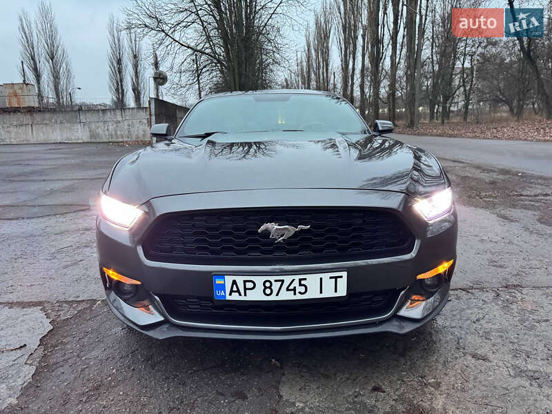Купе Ford Mustang 2015 в Киеве фото 12 Купе Ford Mustang 2015 в Киеве
