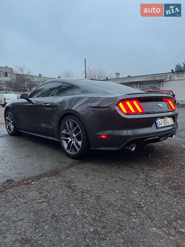 Купе Ford Mustang 2015 в Киеве фото 16 Купе Ford Mustang 2015 в Киеве