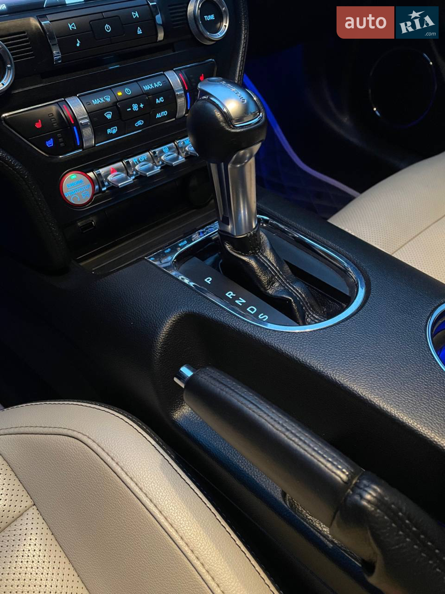2015 Ford Mustang - мініатюра 25