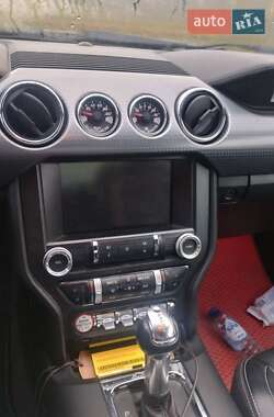 Купе Ford Mustang 2014 в 